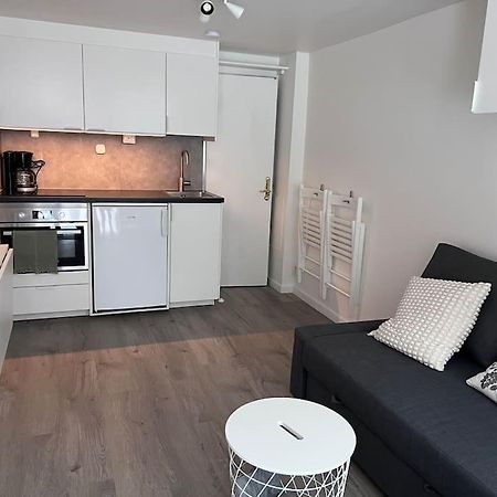 Laegenhet Med Egen Ingang. Apartment Sundsvall Luaran gambar
