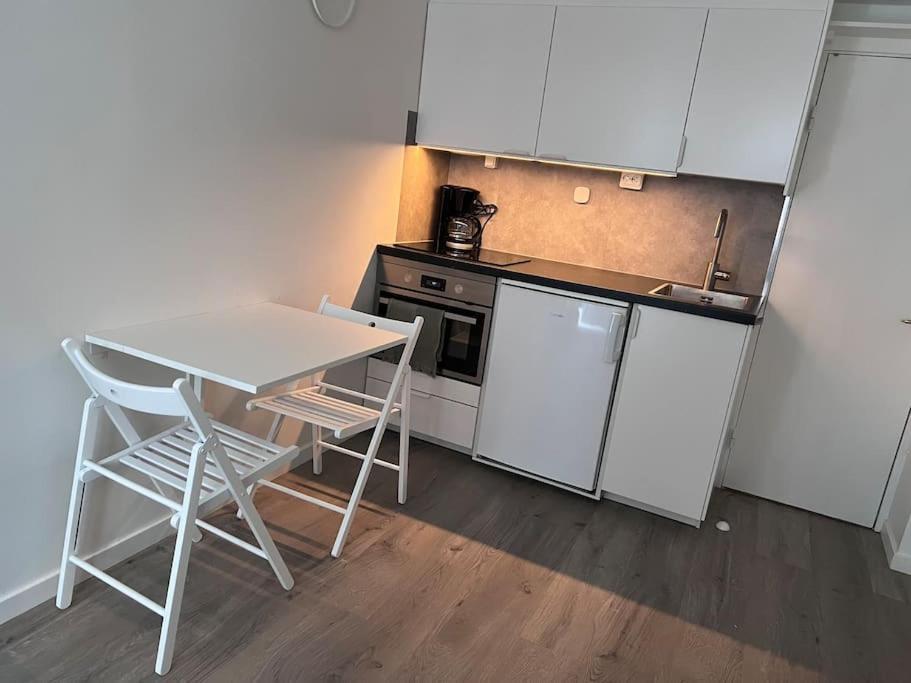 Laegenhet Med Egen Ingang. Apartment Sundsvall Luaran gambar