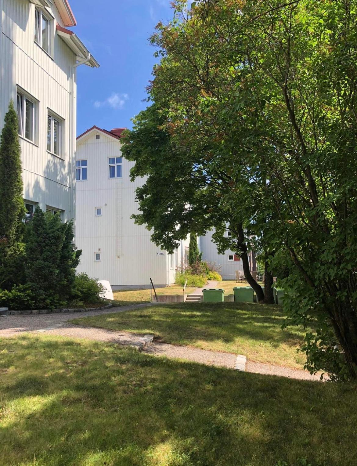 Laegenhet Med Egen Ingang. Apartment Sundsvall Luaran gambar